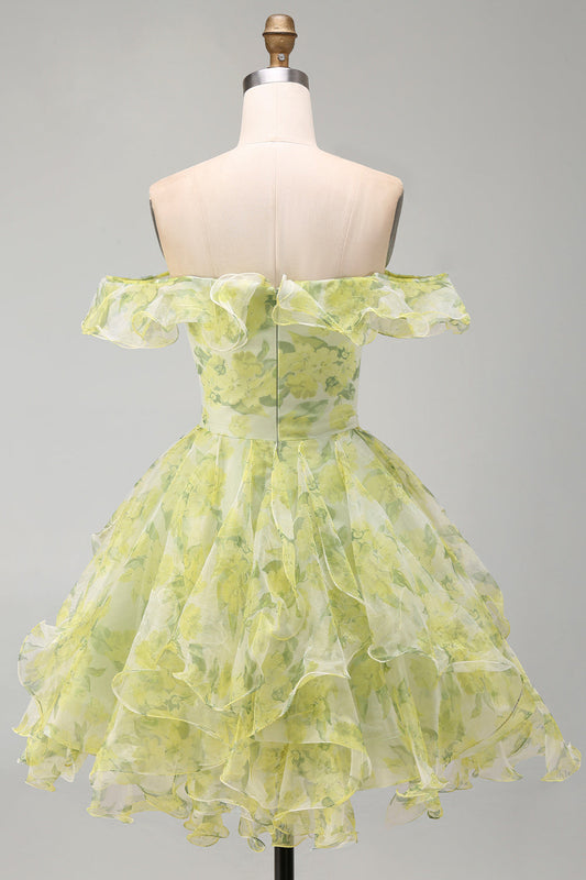Robe de bal courte évasée jaune vert à épaules dénudées avec imprimé floral et volants