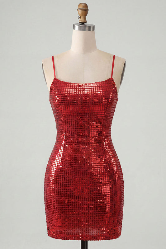 Robe courte de bal de fin d'études moulante à paillettes rouge vif, bretelles spaghetti et dos lacé