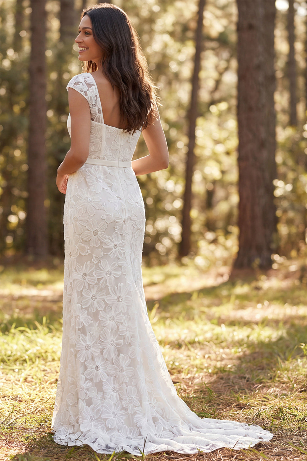 Robe de mariée longue sirène ivoire à fleurs, col carré et fente