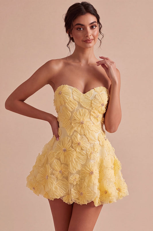 Robe de soirée jaune Homecoming A-line ornée de perles, de fleurs et de volants