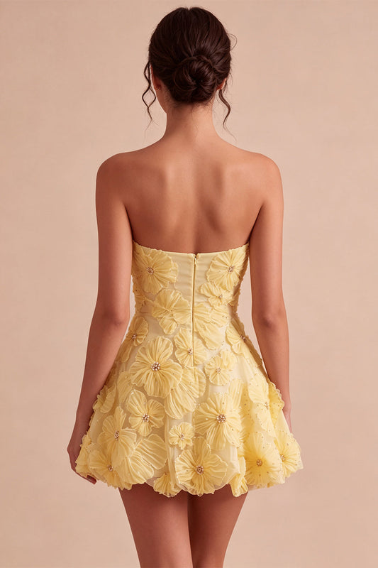 Robe de soirée jaune Homecoming A-line ornée de perles, de fleurs et de volants