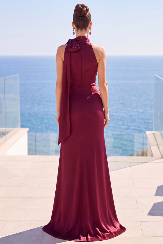 Robe de soirée longue fourreau froncée col montant bordeaux avec nœud