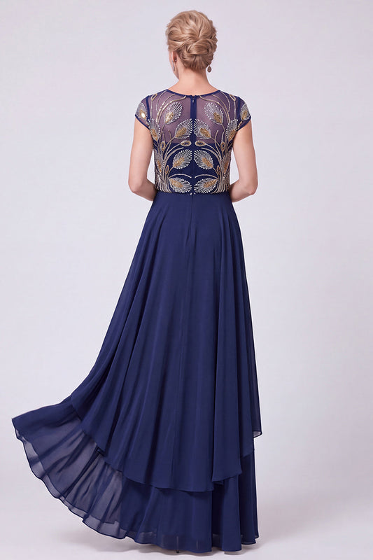 Robe longue de mère de la mariée ornée de perles, coupe trapèze, col illusion, bleu marine