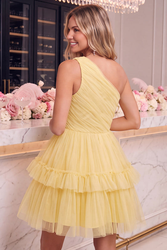 Robe de retour à la maison courte à volants et tulle jaune asymétrique à volants