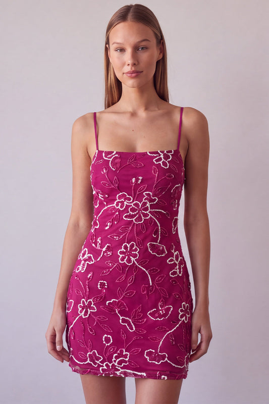 Robe Courte de Demoiselle d'Honneur Bodycon Florale Perlé avec Bretelles Fines Fuchsia