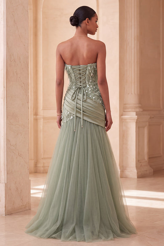 Robe de Soirée Longue Vert Sauge sans Bretelles en Tulle avec Plumes et Paillettes, Coupe Évasée et Drapé