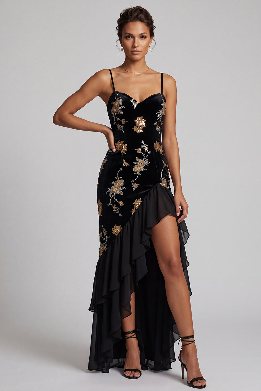 Robe asymétrique en velours noir brodé de fleurs et sequins, avec fente et volants, pour mère de la mariée