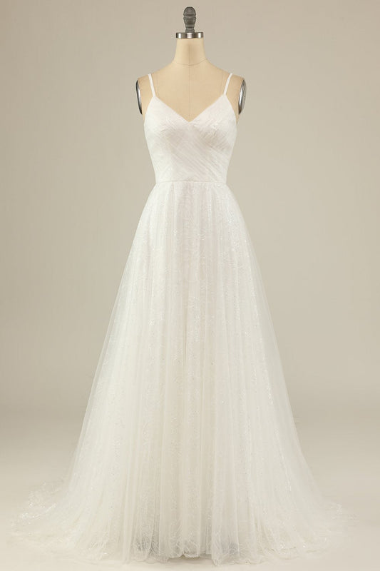 Robe de soirée en tulle blanc à fines bretelles coupe trapèze