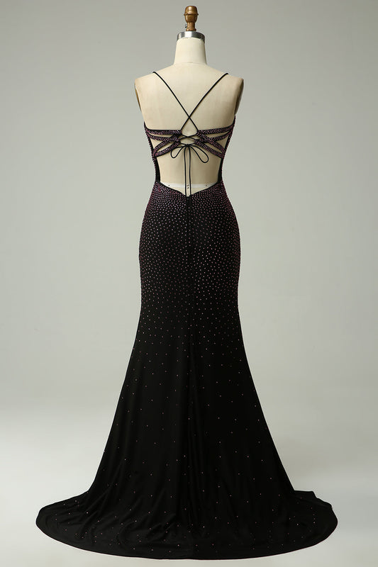 Robe de bal sirène violet foncé à fines bretelles et perles