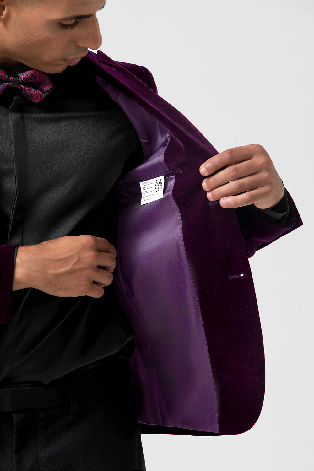 Blazer de bal homme en velours violet foncé à revers cranté et un bouton