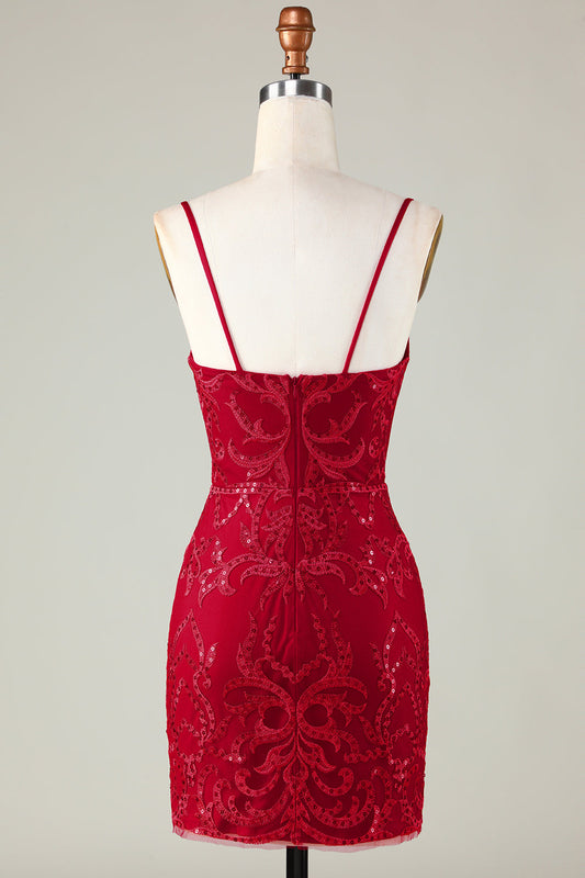 Robe de bal courte moulante à bretelles spaghetti en sequins rouge foncé scintillants