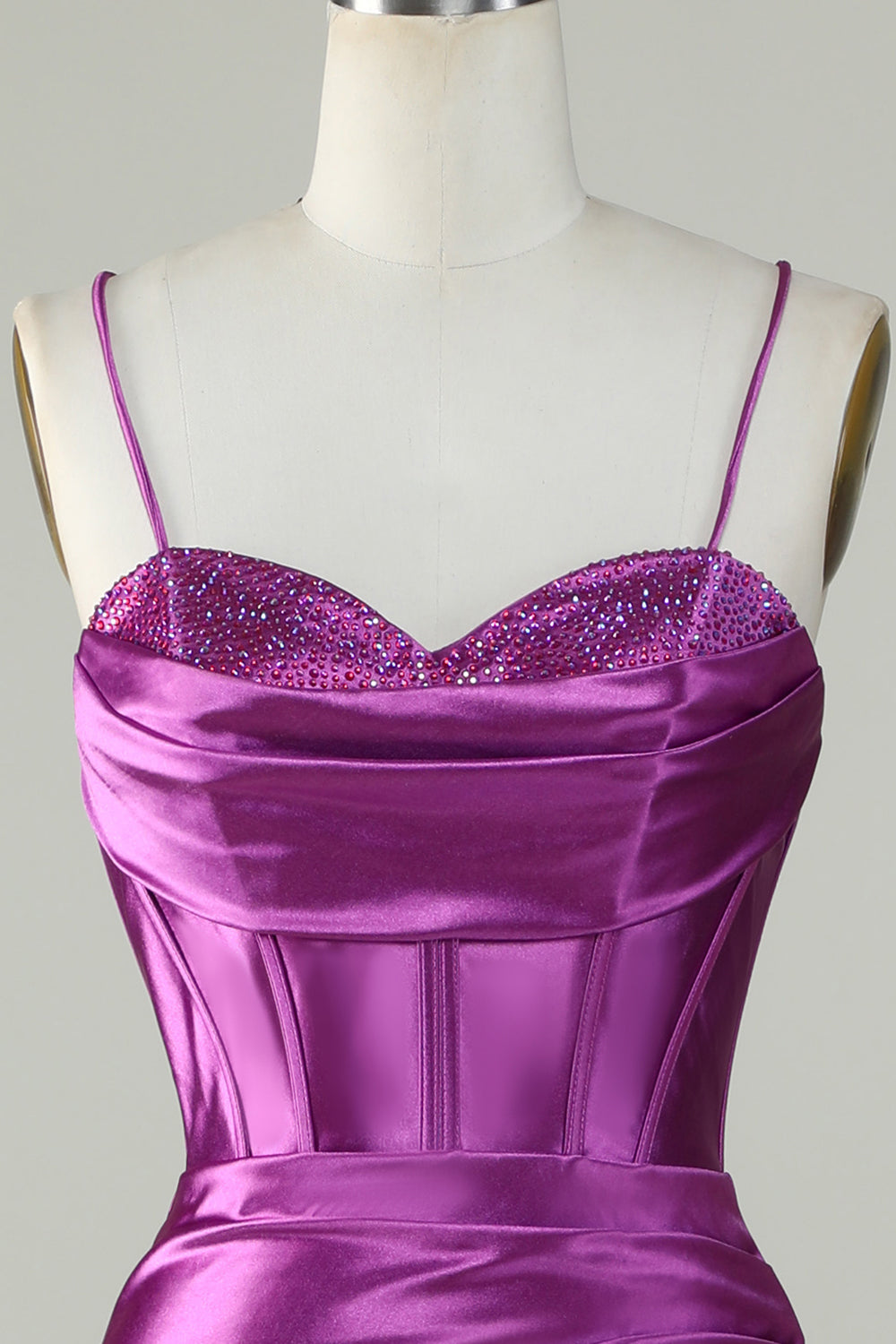 Robe longue de bal de promo sirène en sergé violet foncé à fines bretelles et à fente