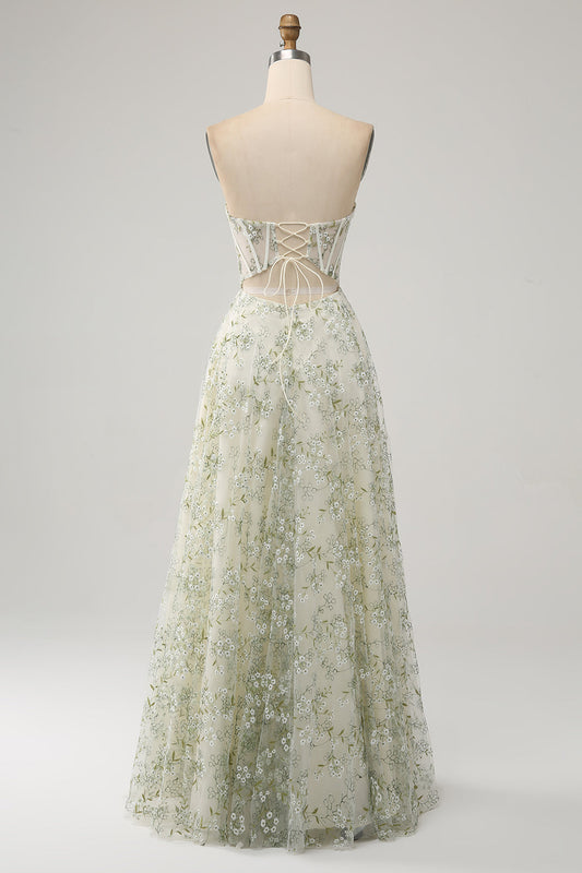 Robe de bal corset vert clair coupe évasée avec broderies