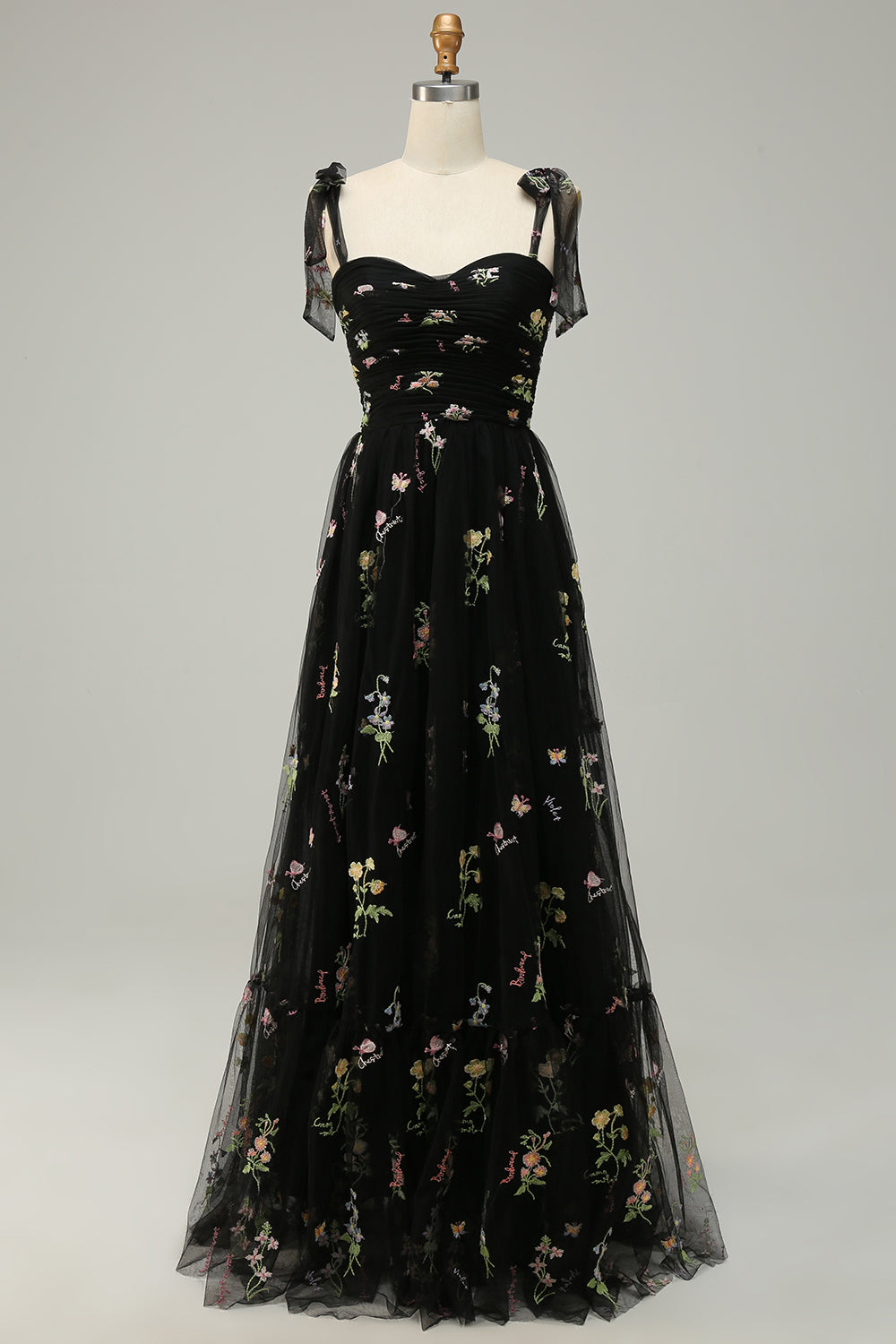 Robe de bal longue verte brodée
