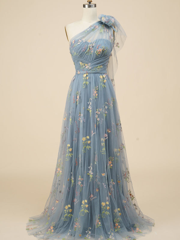 Robe de bal longue bleu gris évasée avec broderie