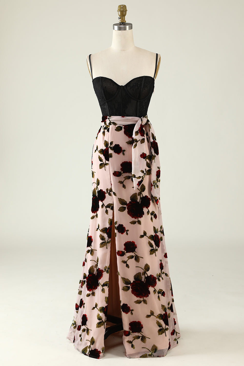 Robe de bal fendue à fines bretelles avec motifs floraux