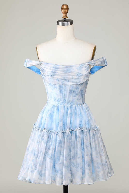 Robe de bal de fin d'études courte à imprimé bleu, coupe trapèze mignonne, épaules dénudées et volants
