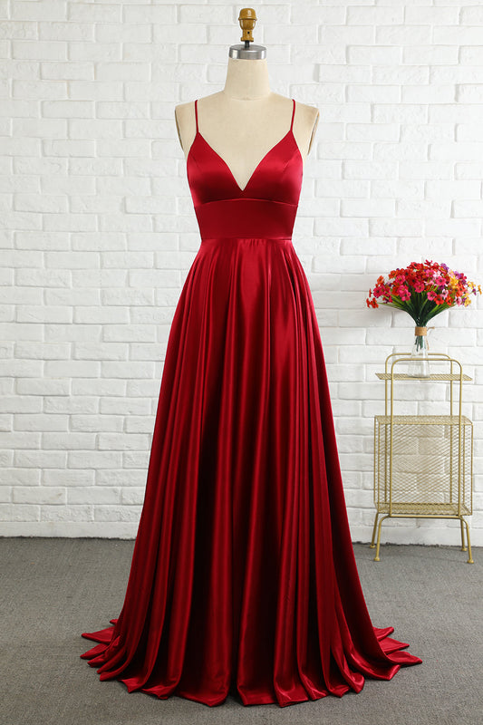 Robe de soirée longue bordeaux simple coupe trapèze à fines bretelles avec dos croisé