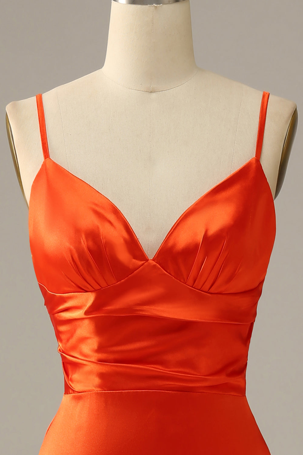 Robe de bal sirène orange à fines bretelles
