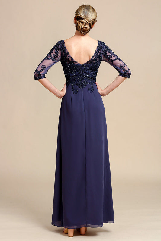 Vestido azul de manga larga con apliques para la madrina de boda