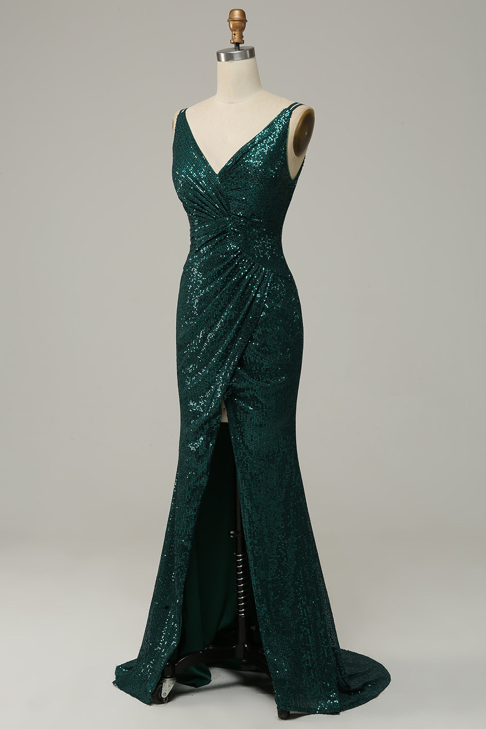 Robe de bal à fines bretelles vert foncé ornée de sequins avec fente