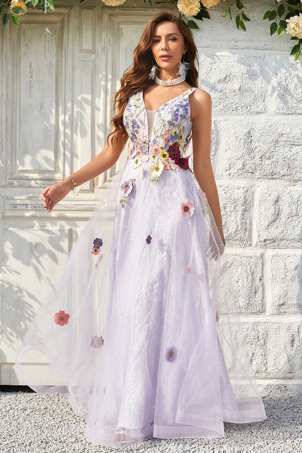 Robe longue de bal lavande coupe trapèze à décolleté en V profond et dos nu