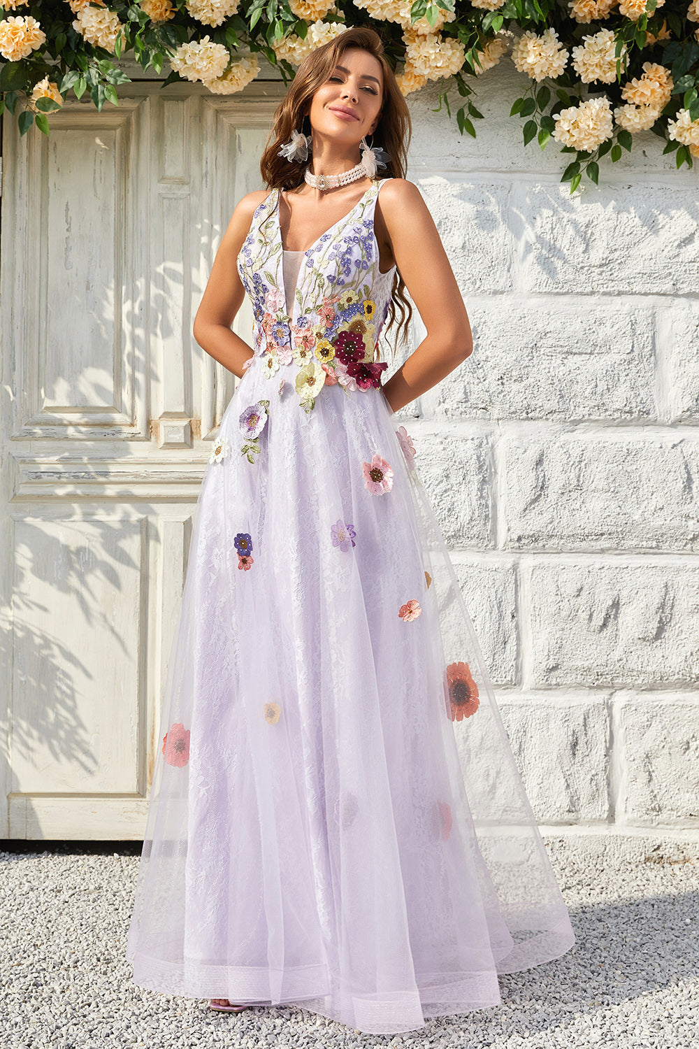 Robe longue de bal lavande coupe trapèze à décolleté en V profond et dos nu