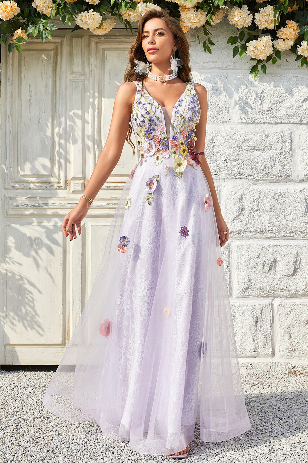 Robe longue de bal lavande coupe trapèze à décolleté en V profond et dos nu
