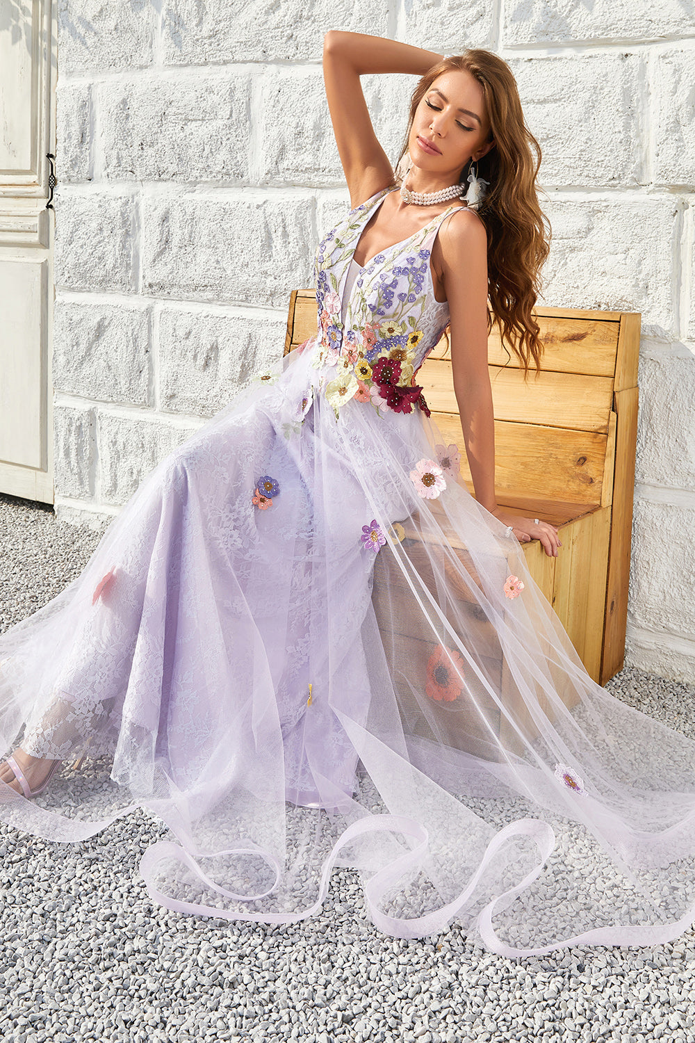 Robe longue de bal lavande coupe trapèze à décolleté en V profond et dos nu