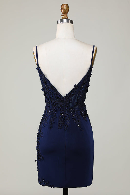 Robe de remise des diplômes courte et moulante de couleur bleu marine pailletée avec corset et dentelle