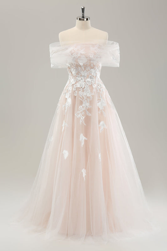 Robe de mariée bustier en tulle blanc avec broderies et coupe trapèze