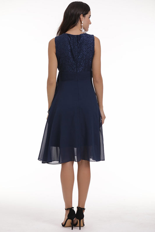 Robe de soirée de mariage en dentelle marine avec volants