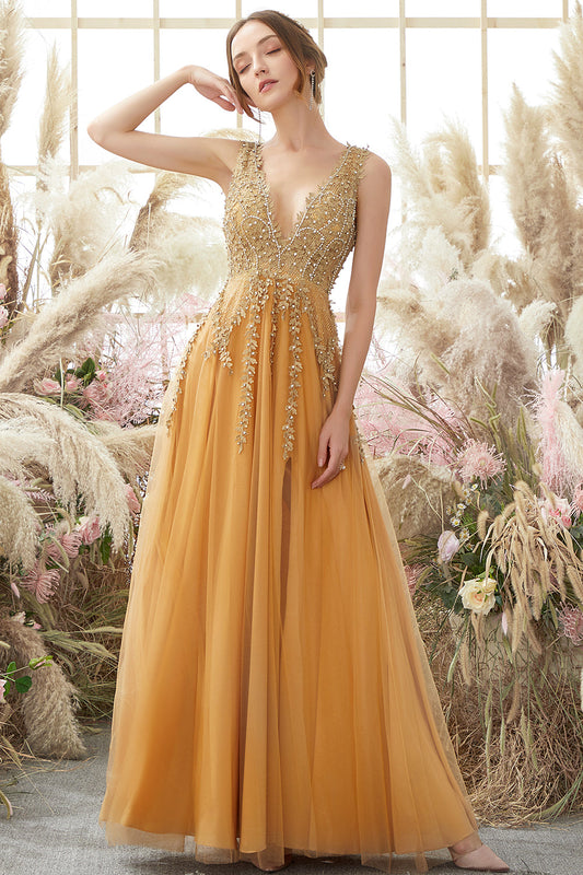 Robe longue à décolleté plongeant avec applications