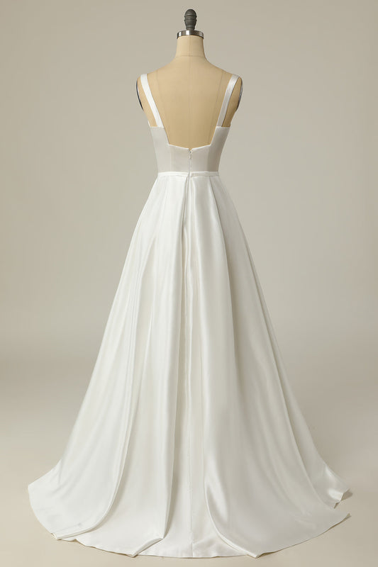 Robe de mariée longue blanche simple coupe trapèze col carré