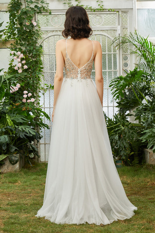 Robe de soirée longue blanche en tulle à fines bretelles avec perles